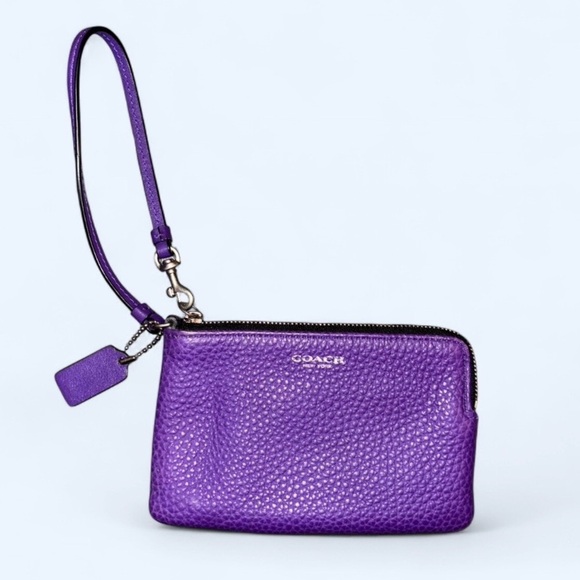 Coach Handbags - VINTAGE COACH Small Wristlet in Colorblock Purple Pebble Leather